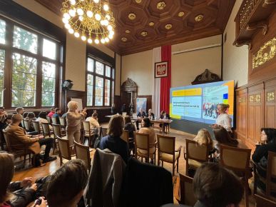 UCZNIOWIE I LO NA KONSULTACJACH RADY DZIECI I MŁODZIEŻY 