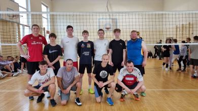 DZIEŃ NA SPORTOWO