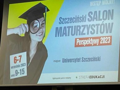UCZNIOWIE I LO NA SALONIE MATURZYSTÓW 