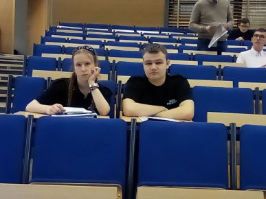 UCZNIOWIE I LO W FINALE OLIMPIADY OGÓLNOPOLSKIEJ 