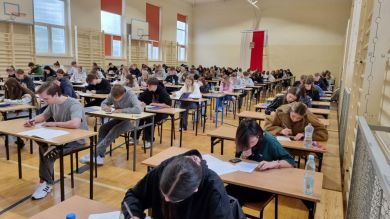 SPRAWDZIAN WIADOMOŚCI W KLASACH TRZECICH 